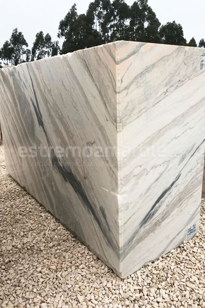 Estremoz Venato marble block